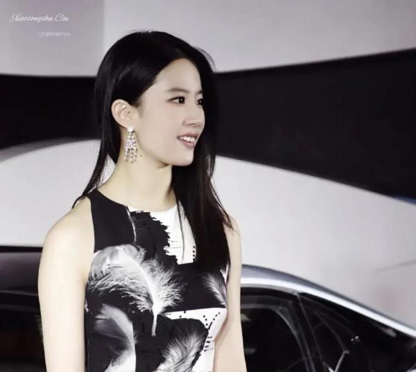 顏值天花板一劉亦菲