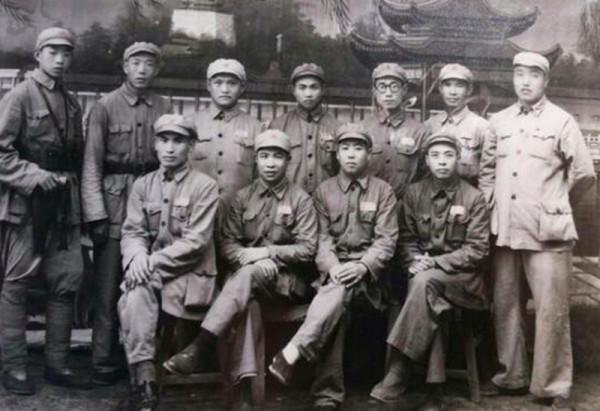 九一三事件後，民航政委被隔離審查，退役後每月發放100元生活費