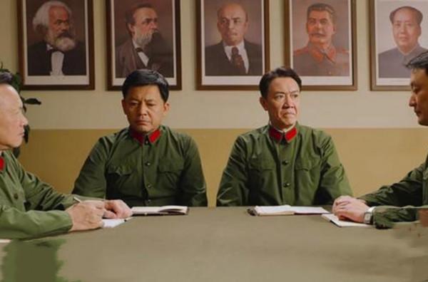 王牌部隊：獨立團“團長”和政委重聚，劇中的軍人都是什麼級別？