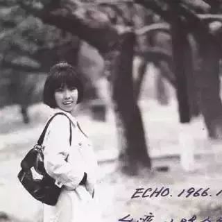 三毛自殺之謎:用絲襪上吊前,最後一個電話她打給了誰? 三毛自殺之謎:用絲襪上吊前,最後一個電話她打給了誰?