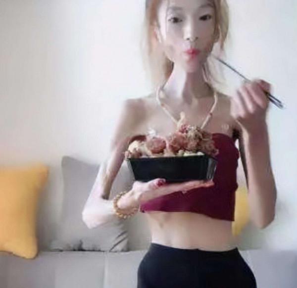 “骷髏妹”劉野：為愛痴狂，從120斤瘦到58斤，男友卻不敢見她