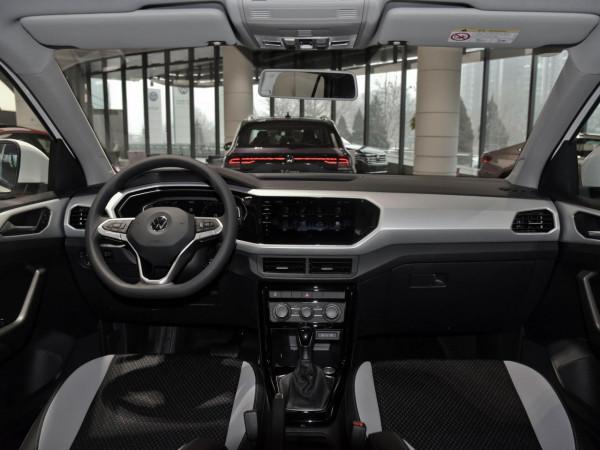 精緻的小SUV，價格不高，銷量不錯，實拍探影