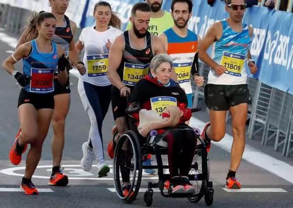 奔跑揮別2021,跑步是自律、承諾、生活、希望 奔跑揮別2021,跑步是自律、承諾、生活、希望