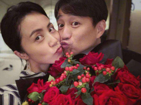 這10位男演員才叫始終如一，沒有緋聞，各個都是不忘初心的好丈夫