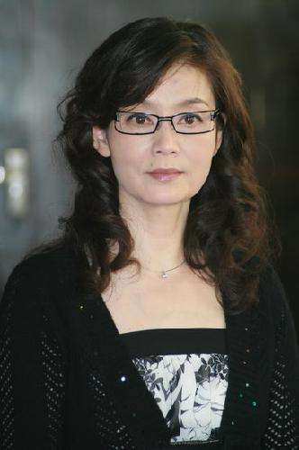 影后潘虹:離婚35年不戀愛,公然喊話思念前夫,她到底在追求什麼 影后潘虹:離婚35年不戀愛,公然喊話思念前夫,她到底在追求什麼