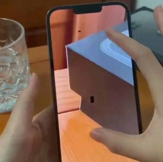 沒有充電器的iPhone又被告了 沒有充電器的iPhone又被告了