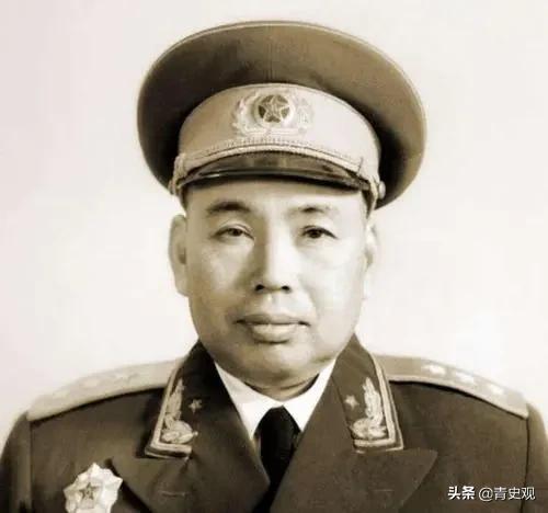 他是開國少將，曾主持修建南京長江大橋，親自出面幫助老家毛紡廠