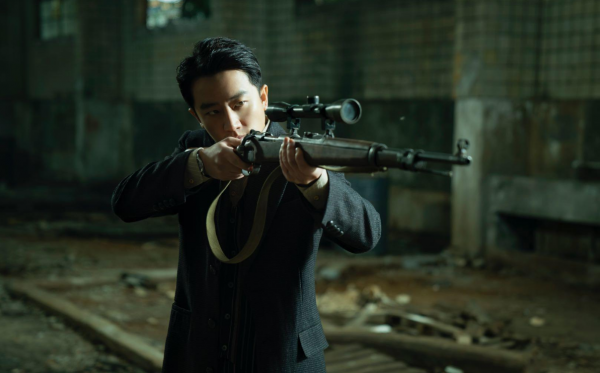 《深淵》12:真正的對手就坐在面前,方城在敵人的地盤除奸 《深淵》12:真正的對手就坐在面前,方城在敵人的地盤除奸