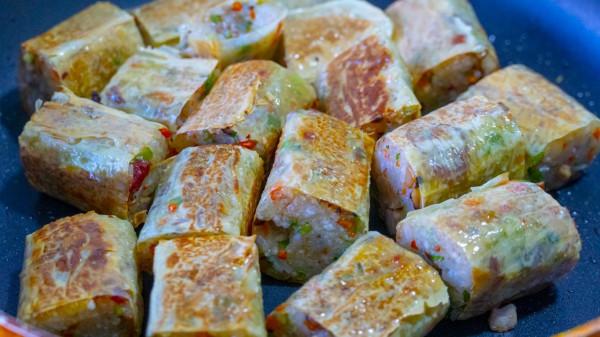 冬天早餐就要這樣做，蒸一蒸，捲一捲，軟糯又鹹香，孩子搶著吃