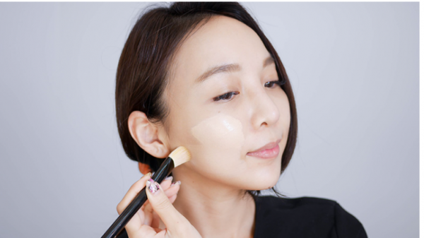 秋冬底妝容易卡粉脫妝？這份“保姆級”完美底妝畫法，值得收藏