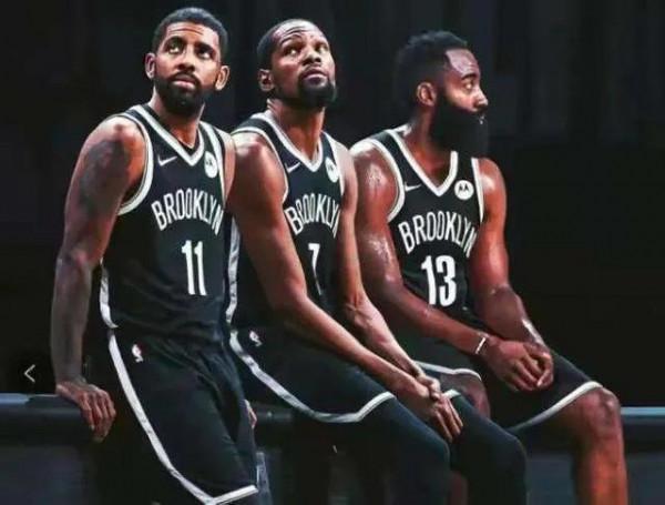 相比拉科布的“壕”，蔡崇信的“莽”，珍妮-巴斯無疑更勤儉持家