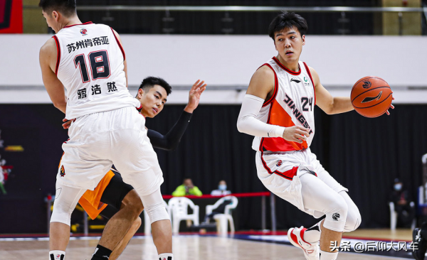 CBA排名:不敗廣廈強勢領跑!雙塔合砍39+19 助首鋼連勝躋身前四 CBA排名:不敗廣廈強勢領跑!雙塔合砍39+19 助首鋼連勝躋身前四