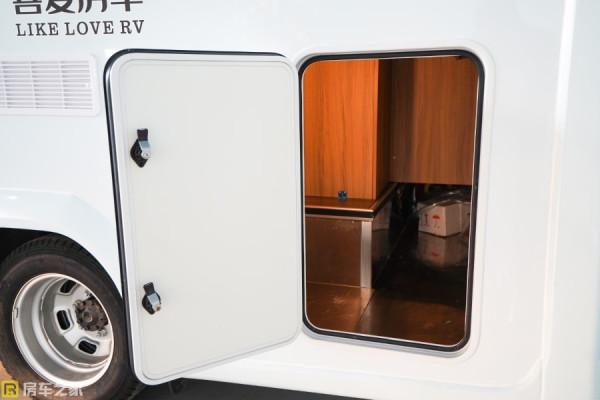 11.19廣州國際房車展：配置豐富，佈局合理，喜愛秦歌T型房車