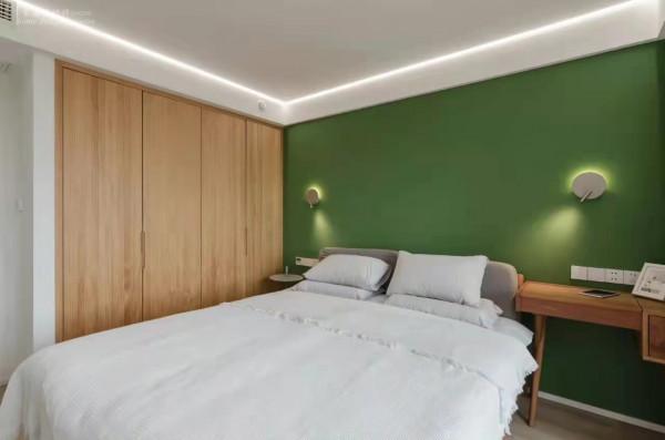 為省錢，53歲阿姨堅持“窮裝”，實用性反而只增不減，適合過日子