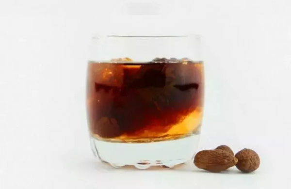 養生茶喝錯了傷身！枸杞菊花茶，感冒發燒和經期時別喝