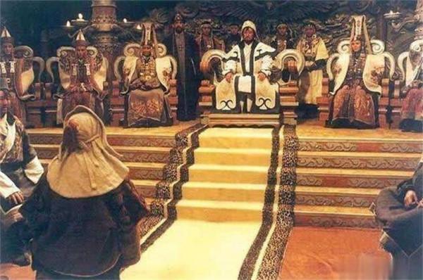 弟弟奪天下讓哥哥做皇帝，兄長高興接受，卻在返京途中被害死身亡