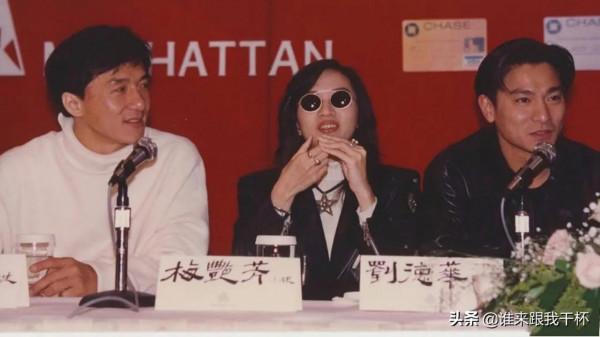 梅豔芳有多受寵，“三大詞匠”輪番填詞，去世後黃霑寫千字悼文