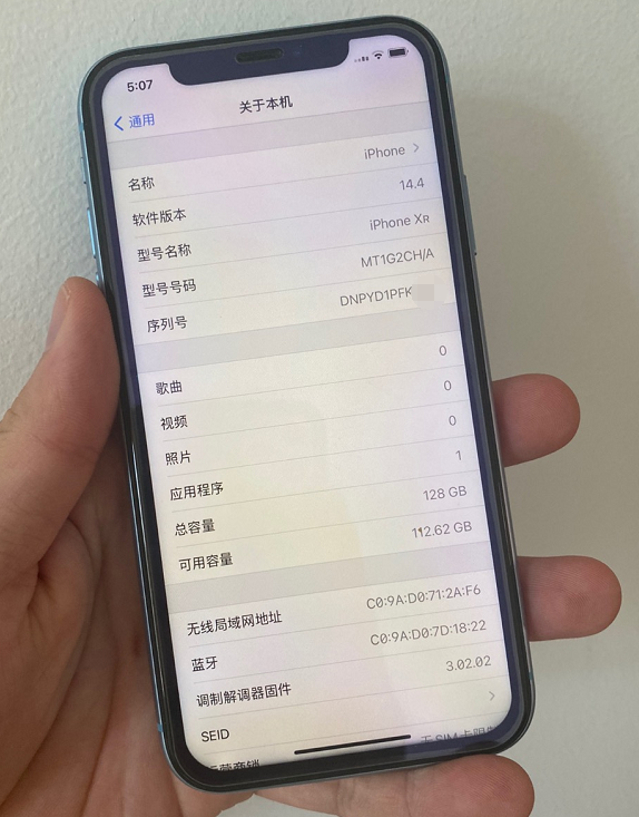 網友入手原裝iPhoneXR，驗機發現太多問題，證明是翻新機