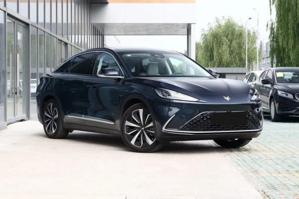 國產電車:極狐阿爾法S,續航可達708公里,顏值與實力並存 國產電車:極狐阿爾法S,續航可達708公里,顏值與實力並存