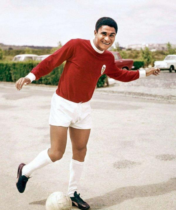 世界足壇十大";孤膽英雄"; 世界足壇十大";孤膽英雄";