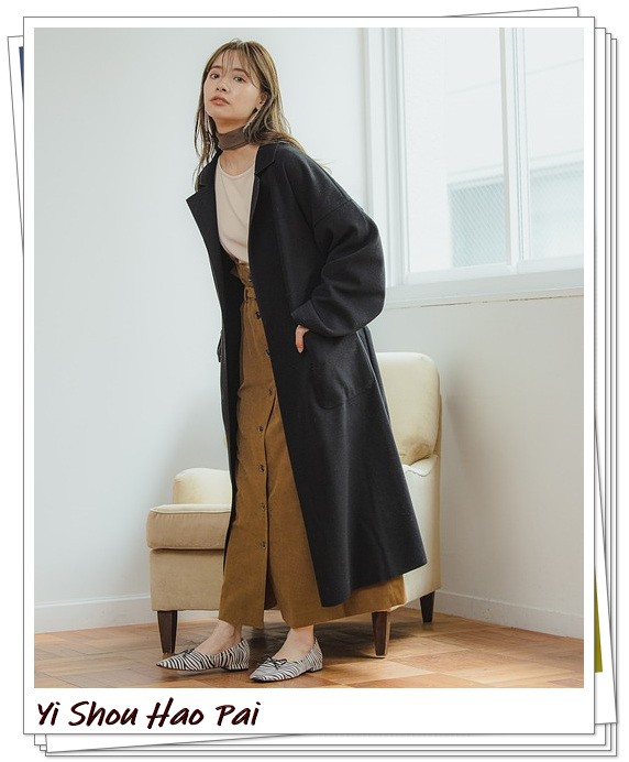 過膝的長大衣怎麼穿才好看？不同顏色的長外套24例搭配示範