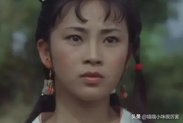 同是李連杰孩子，利智和黃秋燕的女兒，享受的父愛有差別