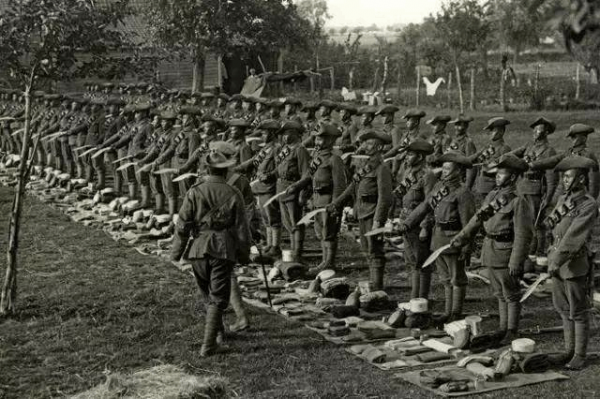 流浪200年,2003年達曼人終於加入中國國籍,如今家家懸掛五星紅旗 流浪200年,2003年達曼人終於加入中國國籍,如今家家懸掛五星紅旗