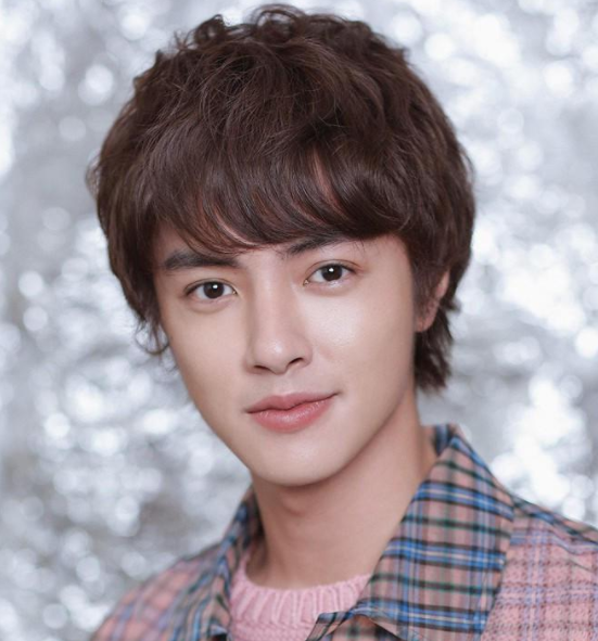 純天然被質疑“整容臉”，這些明星到底冤不冤？