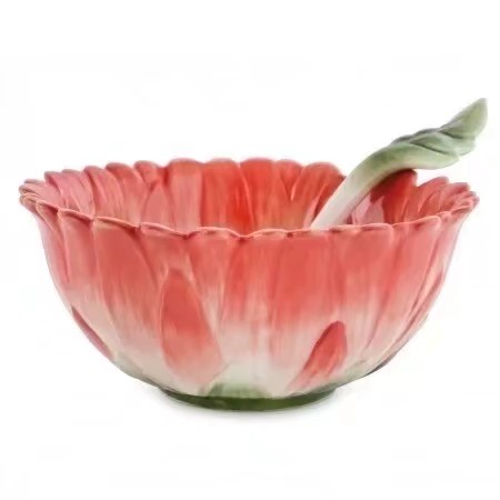 瓷器花樣新玩法,美得讓人目不轉睛。(法藍瓷) 瓷器花樣新玩法,美得讓人目不轉睛。(法藍瓷)