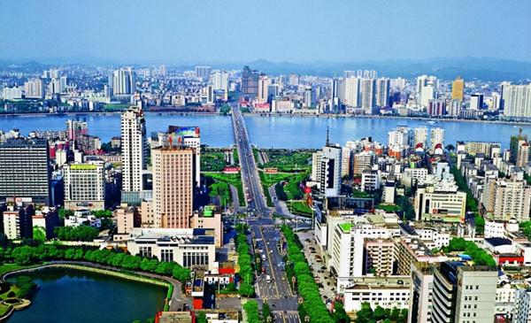 郴州有個縣，名字源於神農氏，是湖南最小的縣，來過的人卻不想走