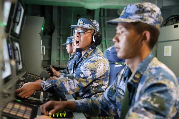 1997年香港迴歸在即,英艦故意闖入南海搞事情,中國海軍教他做人 1997年香港迴歸在即,英艦故意闖入南海搞事情,中國海軍教他做人