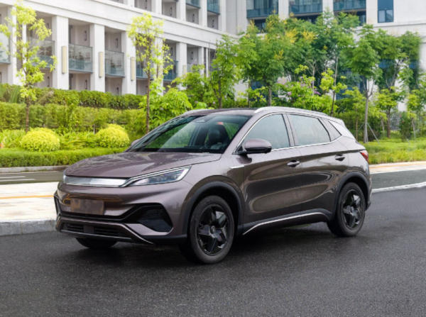 想買車的別錯過！上半年新車盤點，轎車、SUV都有，誰是你的菜？