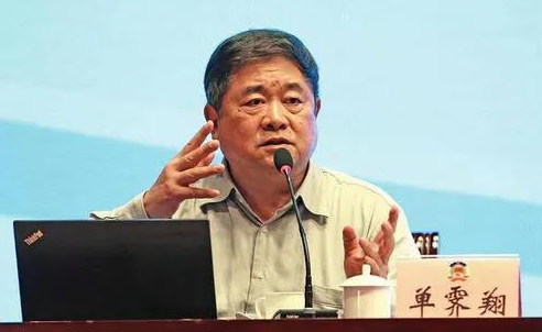 外國總統坐車準備進入故宮，狠人單霽翔：拉閘、關門