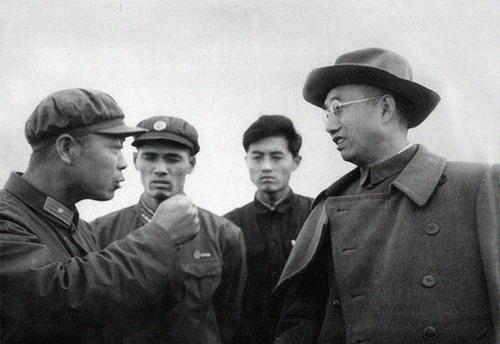 絕密!地導部隊出京,公安荷槍實彈為軍列警戒,路局領導全程保障 絕密!地導部隊出京,公安荷槍實彈為軍列警戒,路局領導全程保障