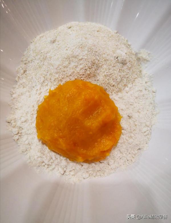 家裡有南瓜的這樣做，想要幾層做幾層，搭配蔬果，營養好消化，贊