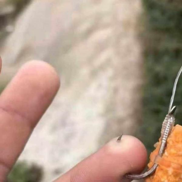 去釣魚,結果被魚給釣了,怎麼辦,要不要跳水裡? 去釣魚,結果被魚給釣了,怎麼辦,要不要跳水裡?