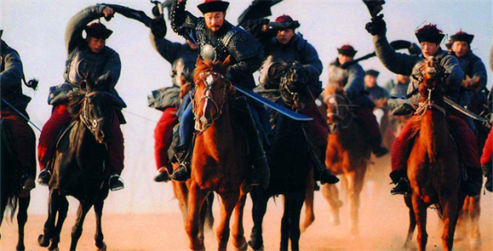 八旗的旗主,在清朝有何特殊的權力,能讓文武百官都忌憚? 八旗的旗主,在清朝有何特殊的權力,能讓文武百官都忌憚?