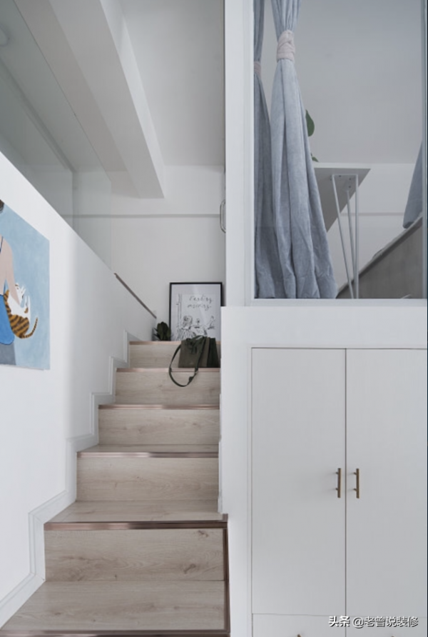 這是我見過空間利用到最極致的家，34㎡當兩室一廳用，還帶衣帽間