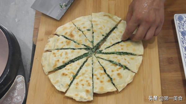 皮薄餡足的農村菜饃怎麼攤?麵點師教你地道做法,5分鐘能搞定 皮薄餡足的農村菜饃怎麼攤?麵點師教你地道做法,5分鐘能搞定