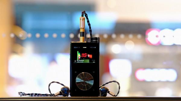 這就是耳塞的小布爾喬亞—UM MEST INDIGO強叔簡評