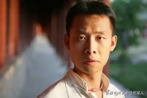 淡泊名利的5位男演員,個個是影帝級別,再窮也不亂接戲 淡泊名利的5位男演員,個個是影帝級別,再窮也不亂接戲