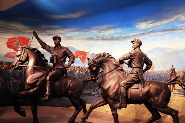 赤旗漫卷：我為何鍾愛紅四方面軍，以及為此所寫的35篇文章