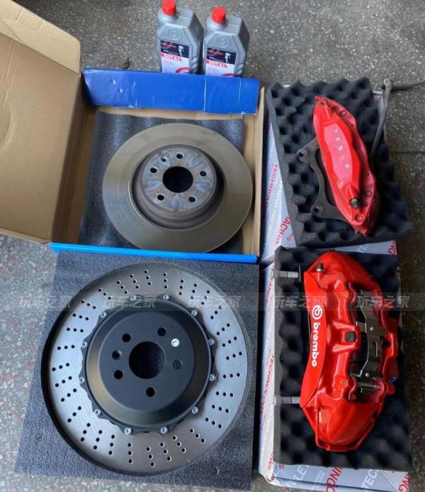 特斯拉Model X改裝21寸輪轂輪胎 升級Brembo剎車