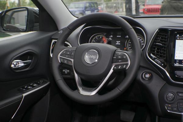 配2.0T+9AT 動力,還帶四驅,越野家用兩不誤,解析Jeep自由光 配2.0T+9AT 動力,還帶四驅,越野家用兩不誤,解析Jeep自由光