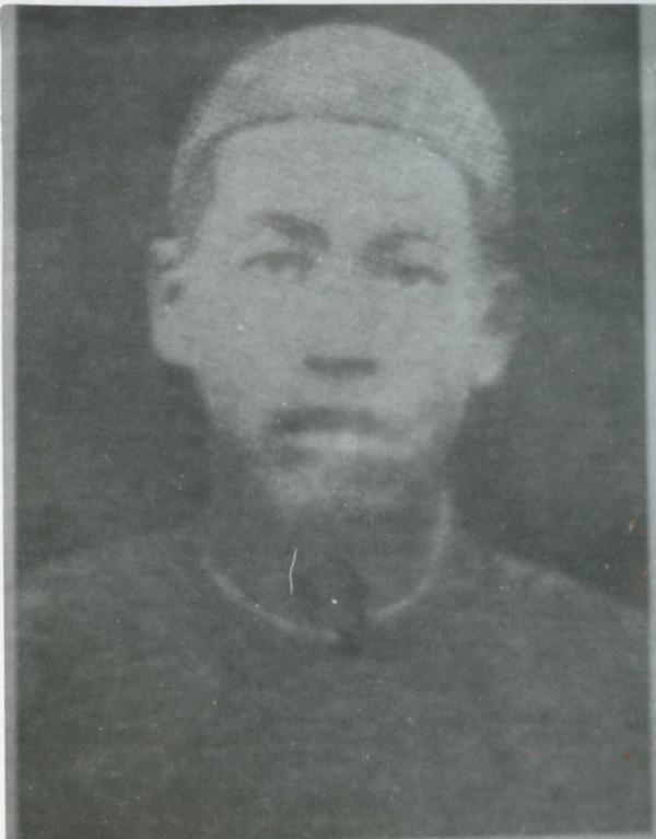 1982年，重慶發現戴腳鐐的遺骸，鑑定結果：是失蹤48年的紅軍師長