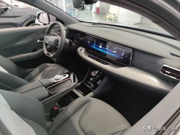 鈴木：死也不向中國妥協！極狐：為國人造長續航電動車，3.5S破百