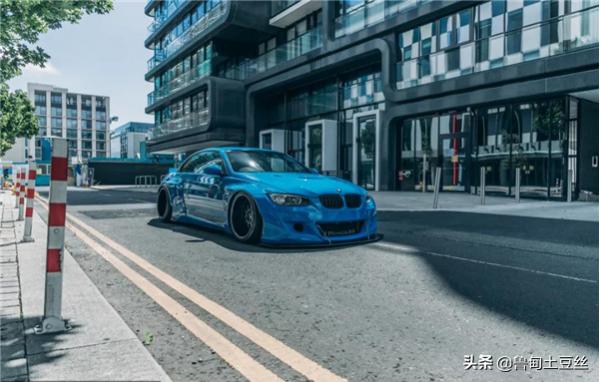 「轂銳馳」一臺融入了JDM元素的寶馬E93 335i 「轂銳馳」一臺融入了JDM元素的寶馬E93 335i