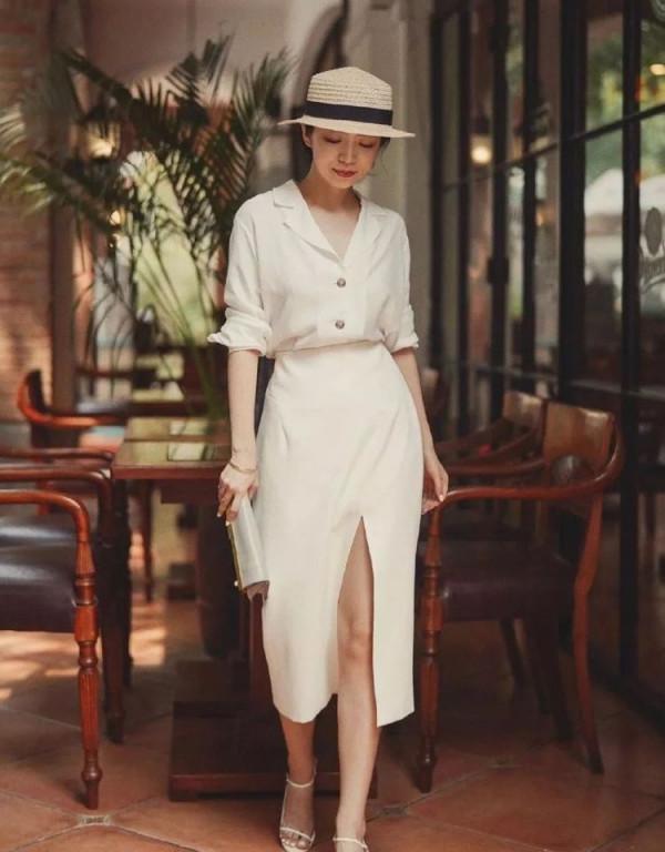 脫掉你的碎花裙吧，太老氣了！今年流行這3種裙子，減齡又百搭