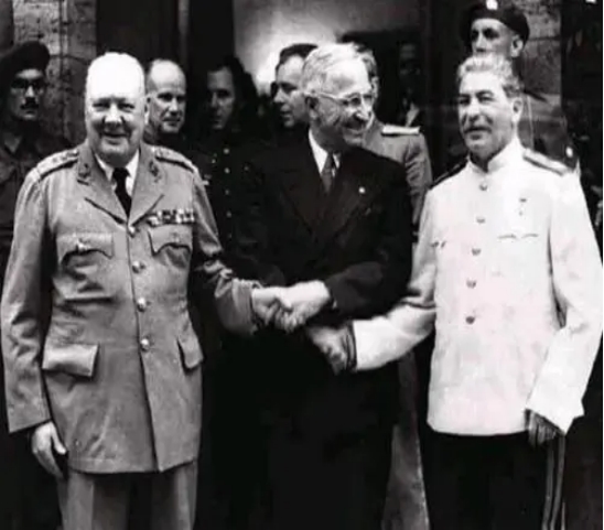 羅斯福、丘吉爾、斯大林“三巨頭”都有明顯身體缺陷，誰的最嚴重