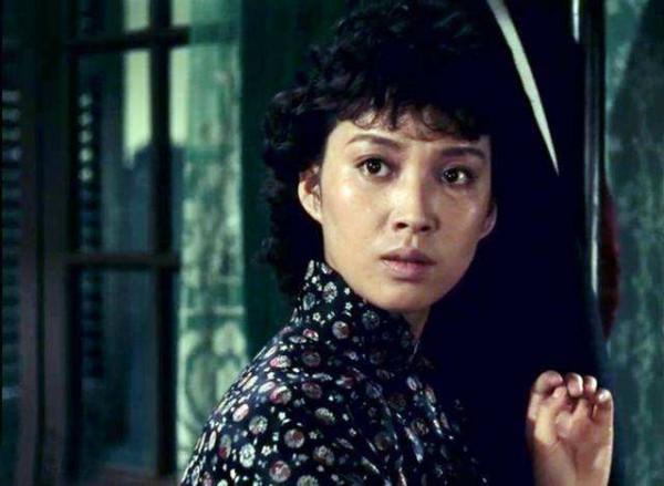 《霓虹燈下的哨兵》趙大大，與曹銀娣離婚後，袁嶽孤獨走完餘生？